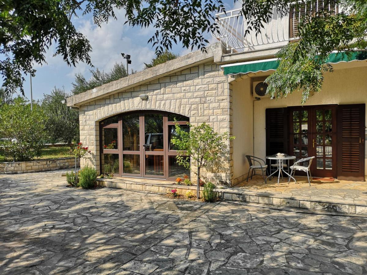 Villa Nina Seline Exterior foto